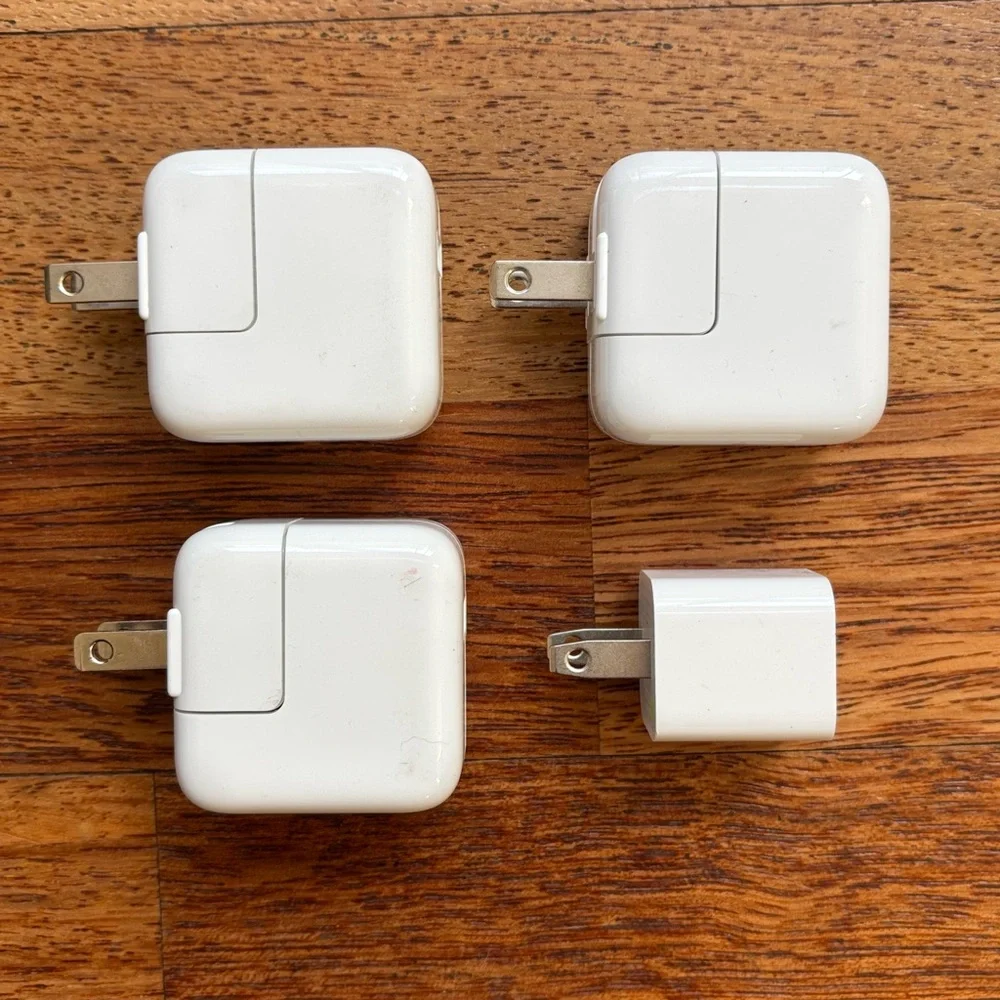 Apple USB Power Adapters - set of 4